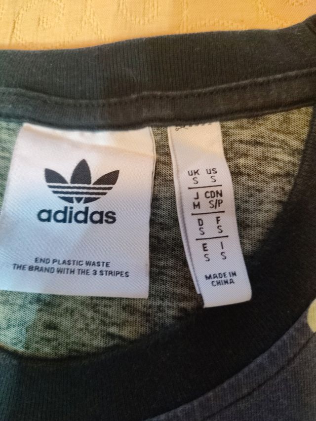 Camiseta Adidas camuflaje