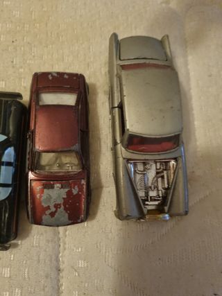 Coches antiguos miniatura