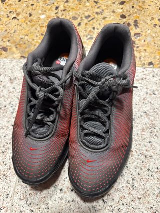 Zapatillas Nike Air Max - rojas y negras