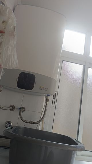 Termo eléctrico Fleck 50L - para piezas o reparar