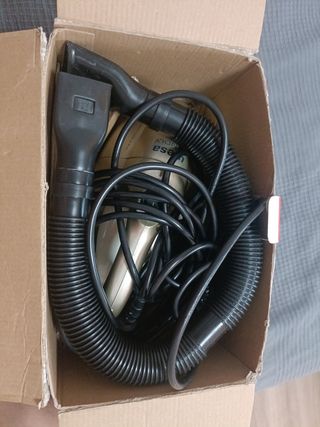 Ufesa AM4330 - Aspirador de Mano 800W