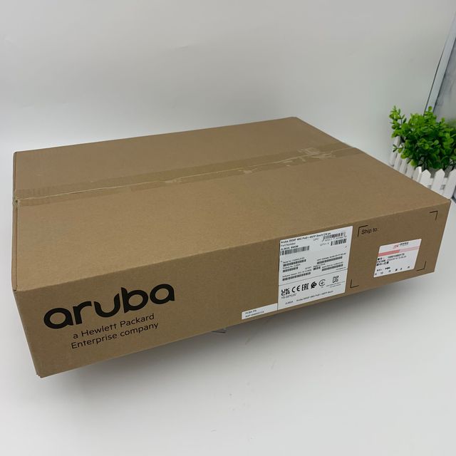 Switch HP Aruba 2930F 24G+ 4SFP