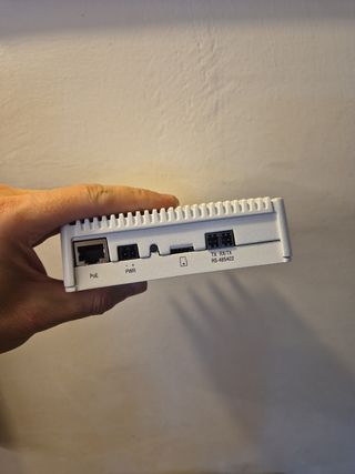  Axis M7104 VIDEO ENCODER
