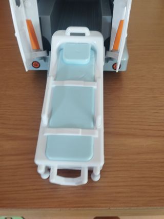 Ambulancia Juguete SOS-03