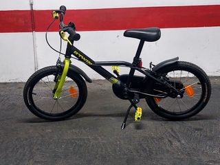 Bicicleta BTwim 500 Dark Hero de 16 pulgadas