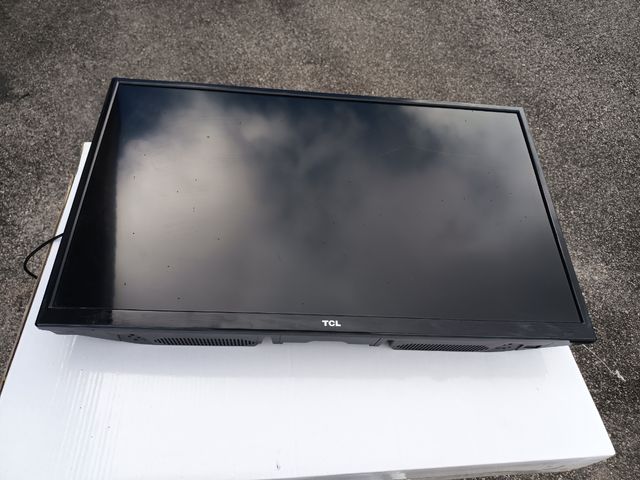 TV TCL 32" Negra