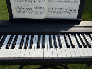 Yamaha P-45: Piano + Soporte + Funda
