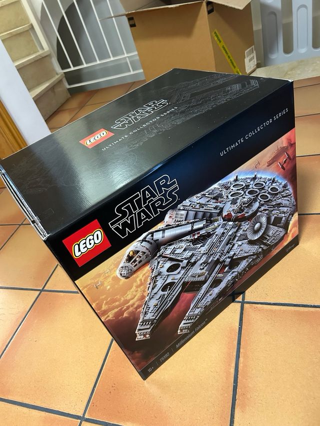LEGO Star Wars Halcón Milenario Ultimate Collector