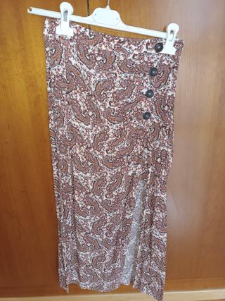 Falda midi Stradivarius multicolor