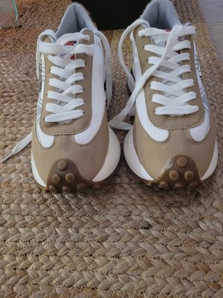 Zapatillas D.Franklin - Beige y Blancas