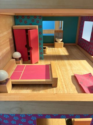 Casa de Muñecas de Madera + Muebles