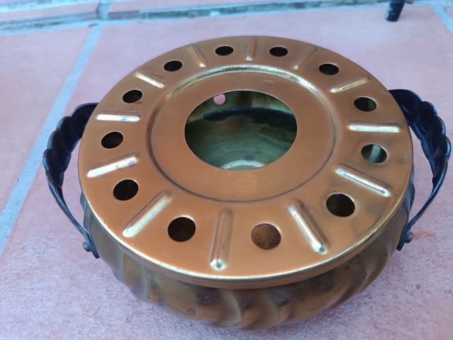 Calentador de té antiguo