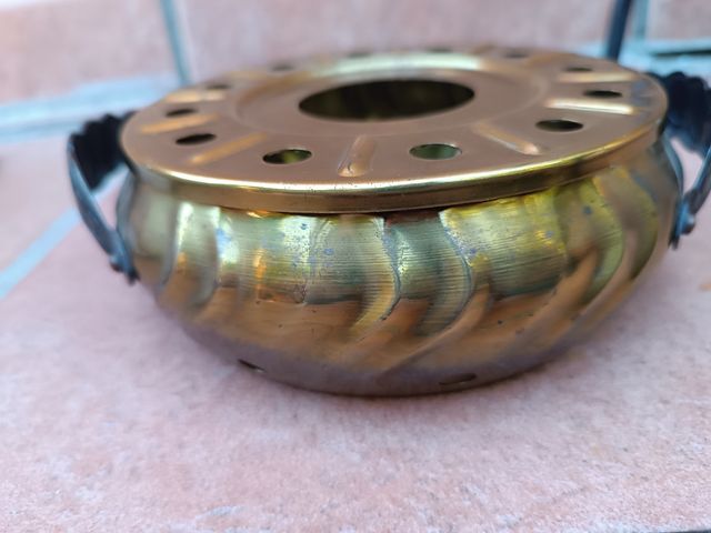 Calentador de té antiguo