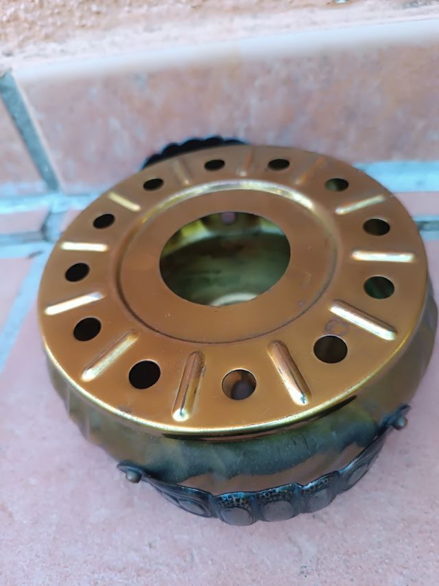 Calentador de té antiguo