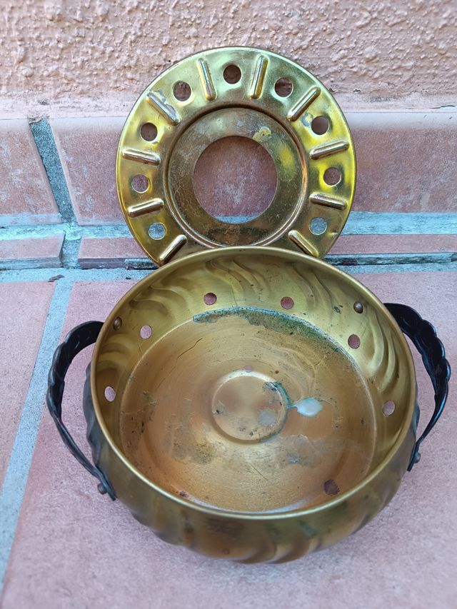 Calentador de té antiguo