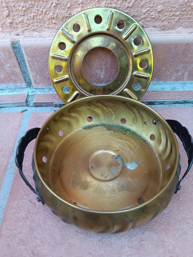 Calentador de té antiguo