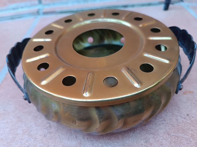 Calentador de té antiguo