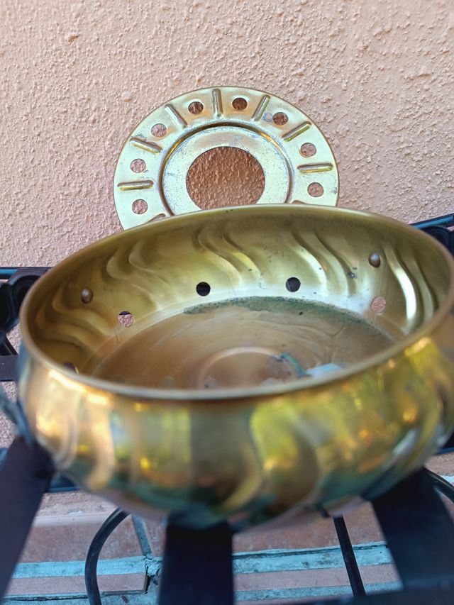 Calentador de té antiguo