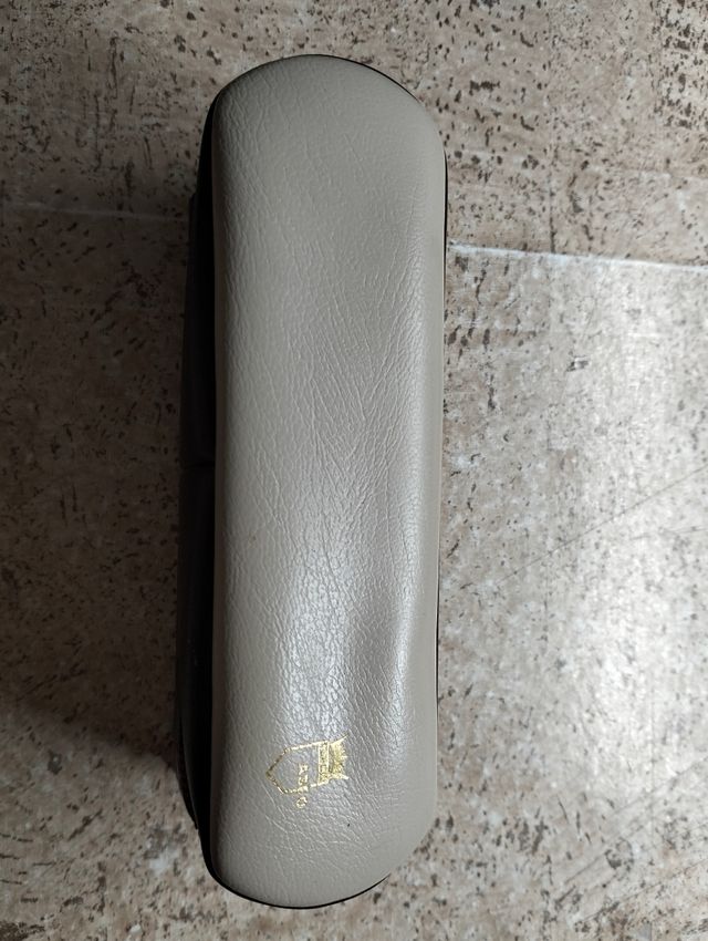 Estuche aseo vintage con cepillo