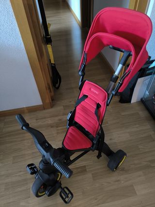 Triciclo Doona rojo