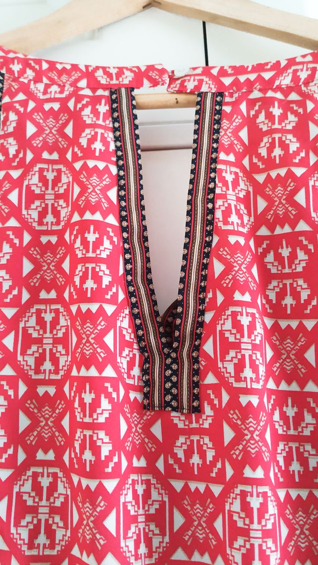 Mono corto Forever 21 rojo-negro