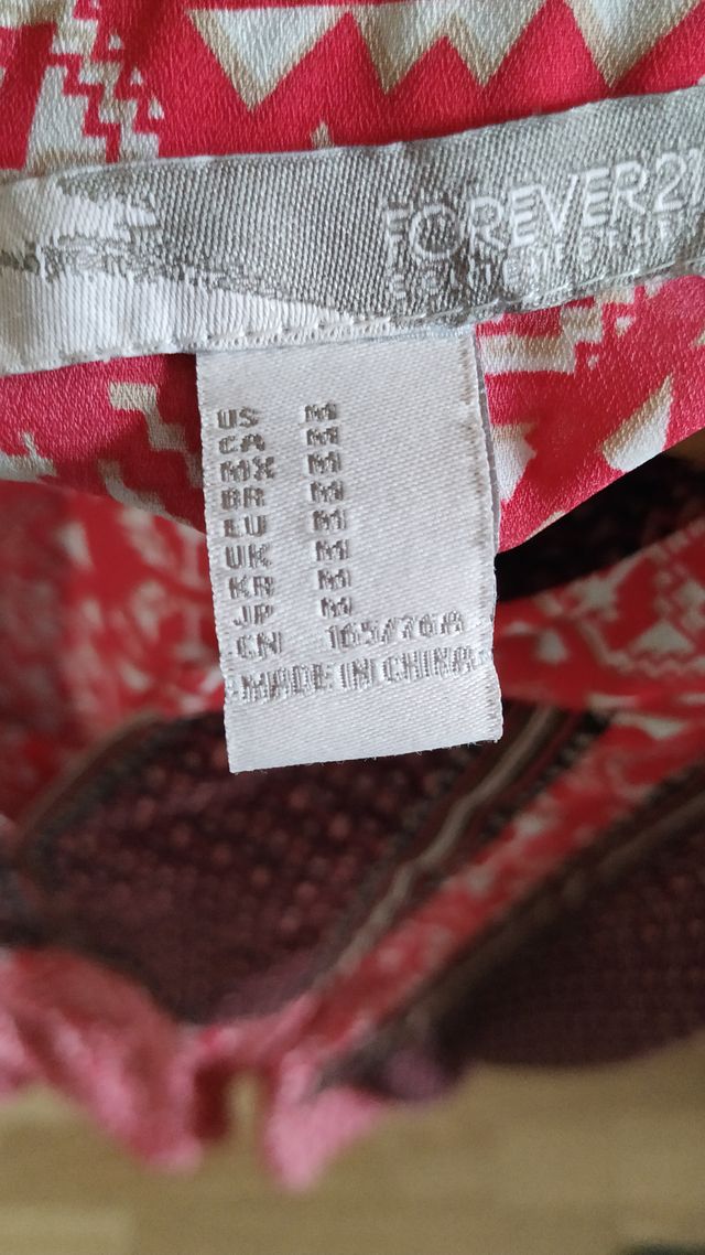 Mono corto Forever 21 rojo-negro