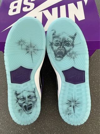 Nike Dunk Low Violeta - 38.5