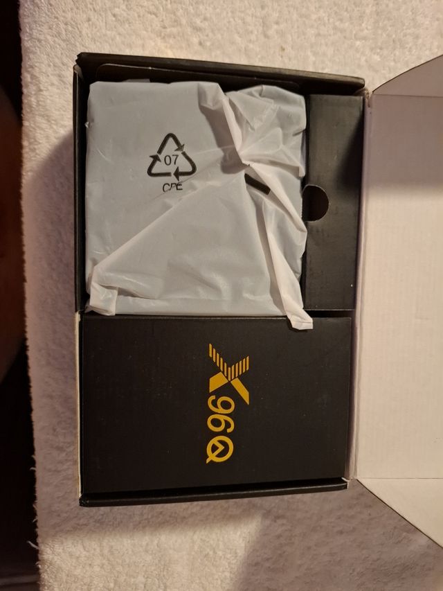 ALLWINNER H313 TV Box