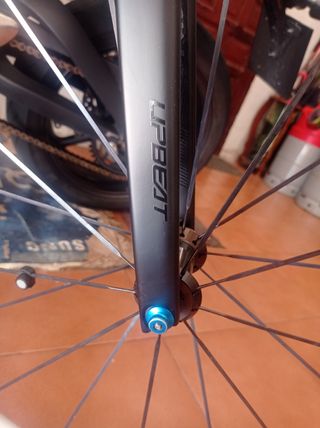 Bicicleta carretera
Carbono 