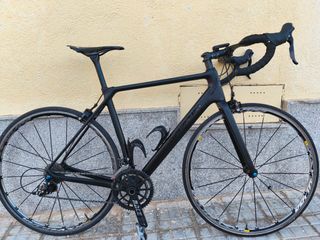 Bicicleta carretera
Carbono 