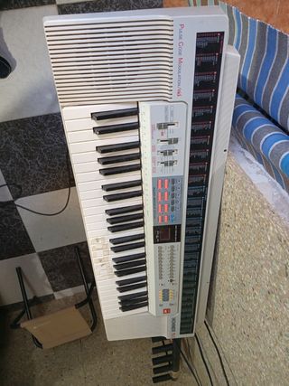 Teclado Electrónico Hohner