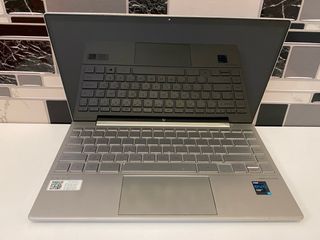 Portátil HP Envy + 5 cámaras 
