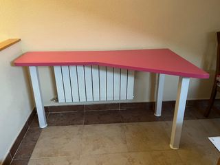 Mesa escritorio infantil rosa