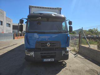 Camión renault tauliner