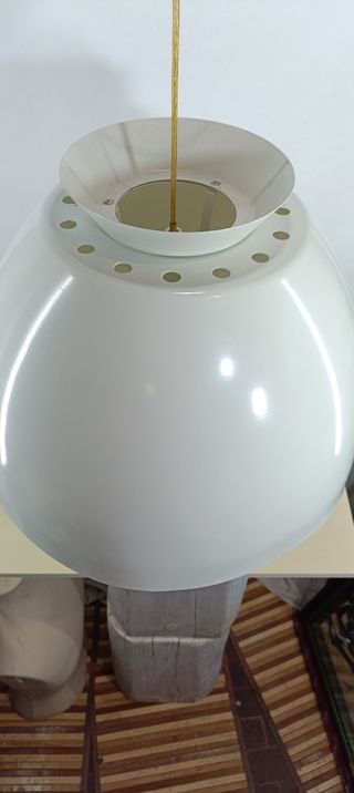 Lampada a sospensione bianca in metallo