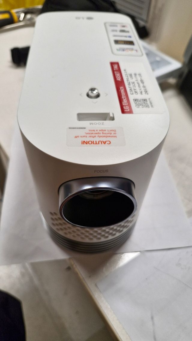 Proyector LG HF80JS - FullHD (sin la caja)