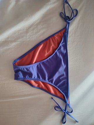Bikini Calvin Klein morado