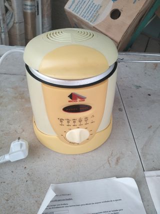 Freidora marca Eco-De 1.7L