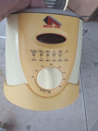 Freidora marca Eco-De 1.7L