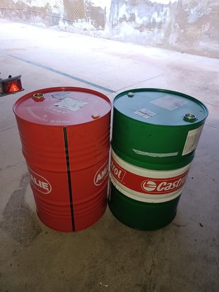 2 Bidones aceite vacíos