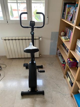 Bicicleta estática Domyos Essential 03
