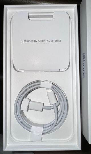 iPhone 14 Azul - Como Nuevo