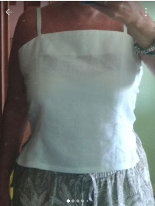 Crop top blanco tirantes vintage. Talla 38/40