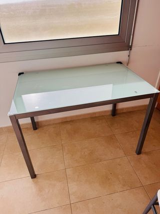 Mesa cristal templado metal