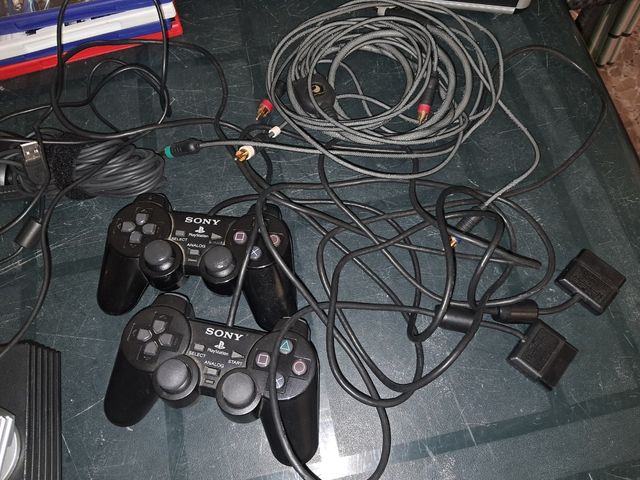 PS2 (PlayStation 2) mas mandos y juegos