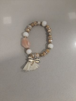 2 Pulseras: Beige y Plata