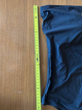 Top - costume intero nero - pietre verdi