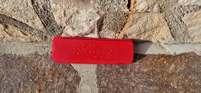 Custodia cucchiaio Kellogg's rossa