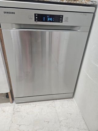 Lavavajillas SAMSUNG - Bajo consumo