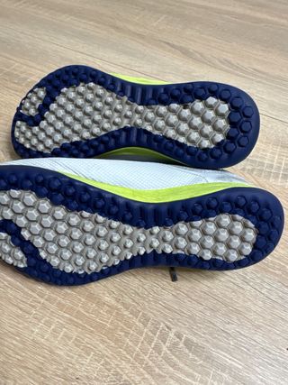 Botas fútbol sala Decathlon talla 32